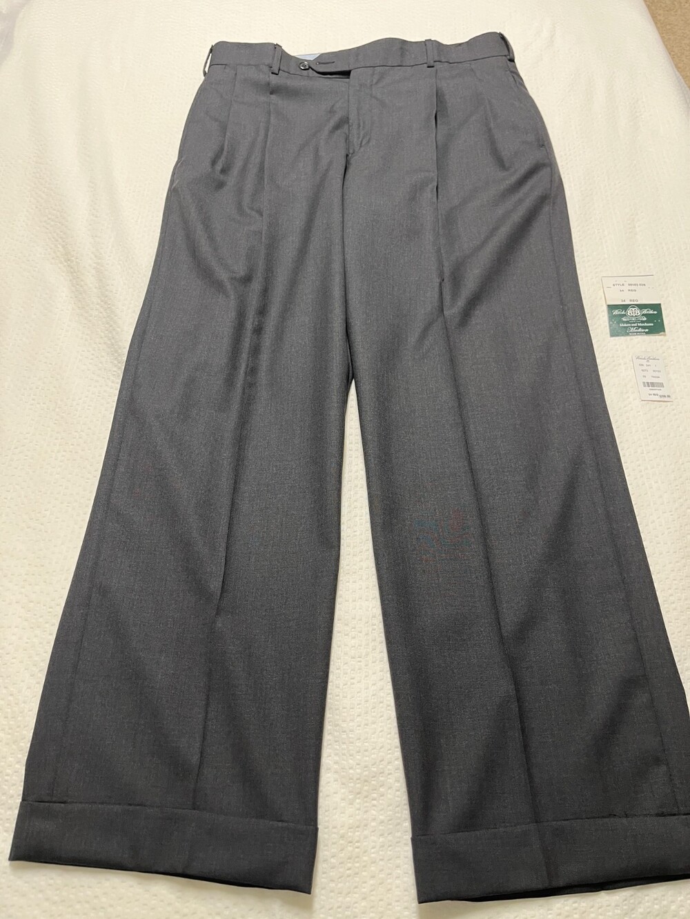 Brooks Brothers Men's Wool Dress Pants 32 Regular Gray Front Pleats & Leg Cuffs.